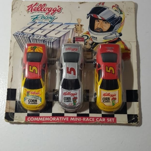 1996 Kellogg's #5 Terry Labonte 1:64 Scale Diecast Collectable Car Set - Picture 3 of 3